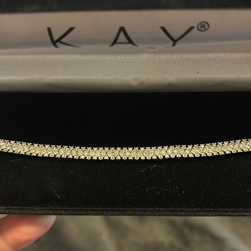 Diamond bracelet
925 UD stamped